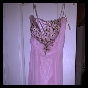 New with tags size 8 Tony Bowls Desiner Gown